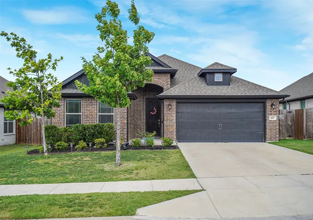 Homes for sale in Weatherford, TX | 425 Escondido St, Weatherford, TX 76087 | MLS# 21273284
