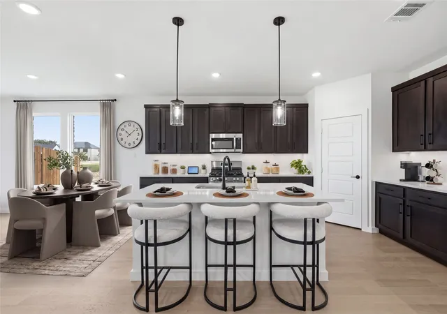 Photo 4 of Single family home for sale at 4620 Commack Dr, Fort Worth, TX 76135 | MLS# 21273350 | Listing updated on 2026-08-28