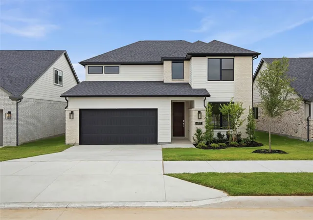 Photo 1 of Single family home for sale at 6717 Serenity Dr, Fort Worth, TX 76135 | MLS# 21273381 | Listing updated on 2026-08-28
