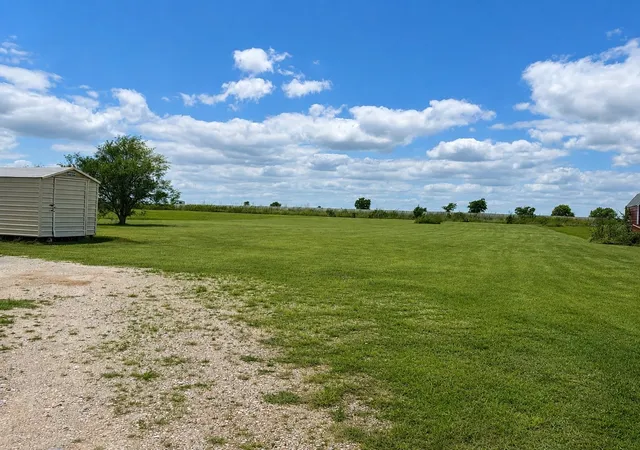 Photo 2 of Single family home for sale at 2515 Us Hwy 77 Hwy, Lott, TX 76656 | MLS# 21273339 | Listing updated on 2026-09-05
