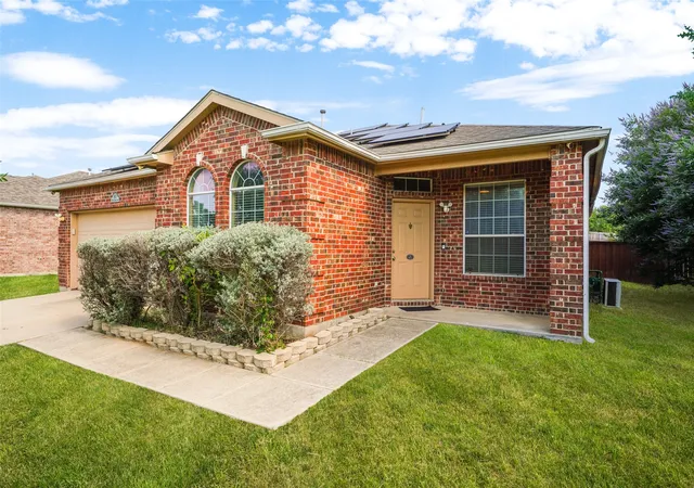 Homes for sale in Denton, TX | 1813 White Dove Ln, Denton, TX 76210 | MLS# 21273344