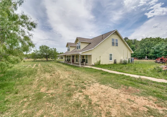 Homes for sale in Kemp, TX | 7302 County Road 4044, Kemp, TX 75143 | MLS# 21273019