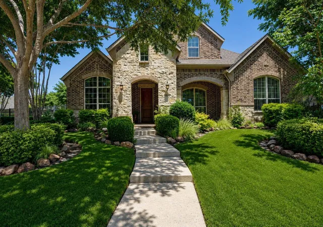 Photo 3 of Single family home for sale at 864 Willow Winds St, Allen, TX 75013 | MLS# 21273463 | Listing updated on 2026-07-23