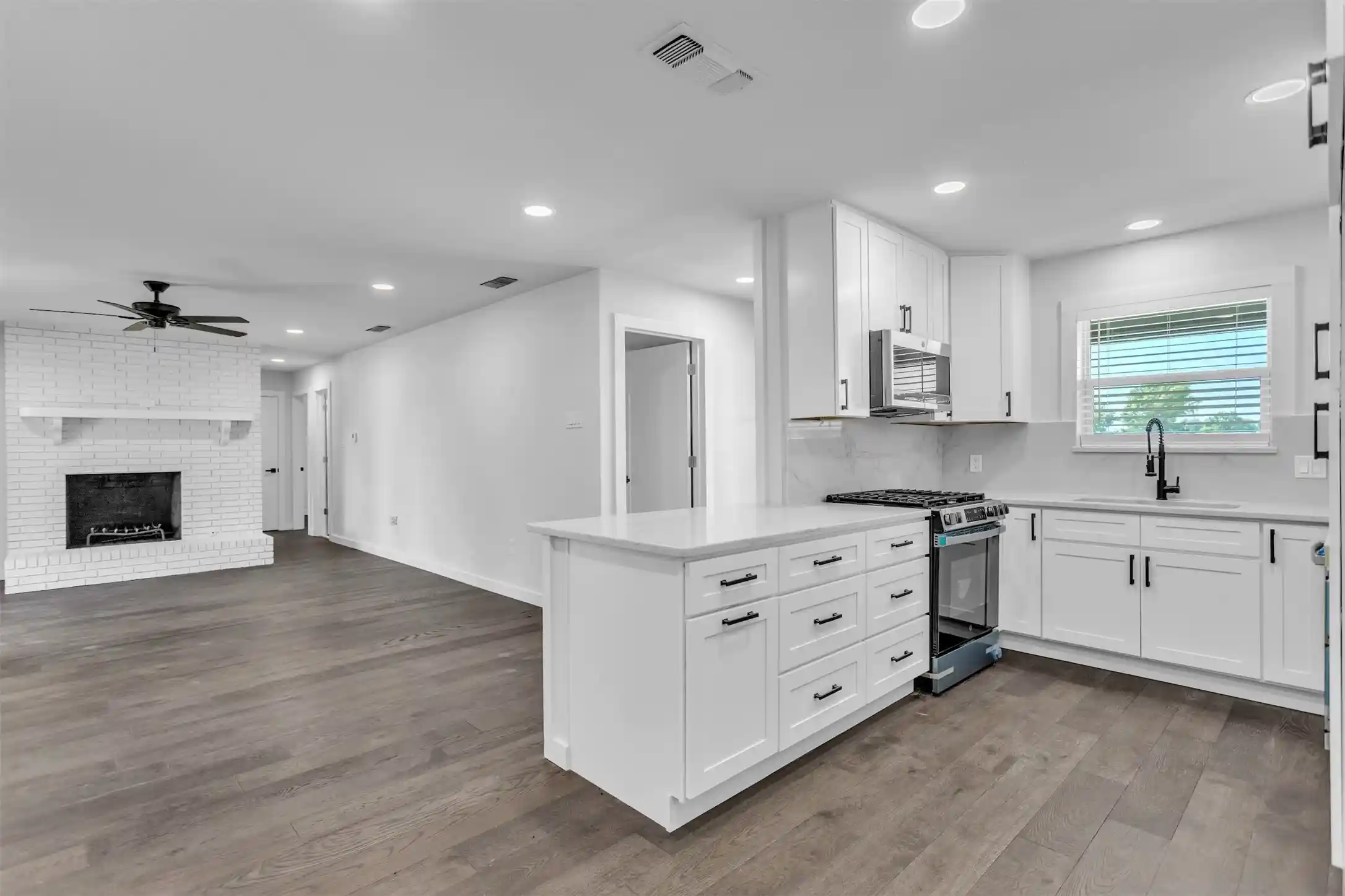 Photo 1 of Sale Pending at 110 Twin Cir, Wortham, TX 76693 | MLS# 21273535 | Listing updated on 2026-10-29