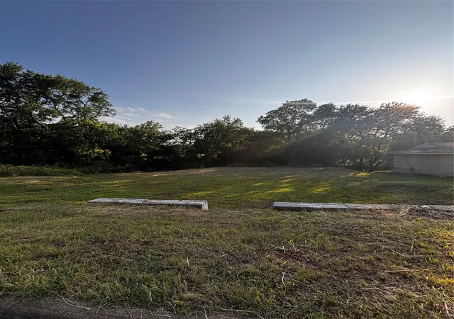Photo 2 of Land for sale at 13 Geraldine Ln, Denison, TX 75020 | MLS# 21273569 | Listing updated on 2026-10-06