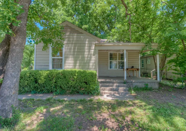 Photo 3 of Single family home for sale at 115 Colquitt St, Bossier City, LA 71111 | MLS# 21273165 | Listing updated on 2026-08-25