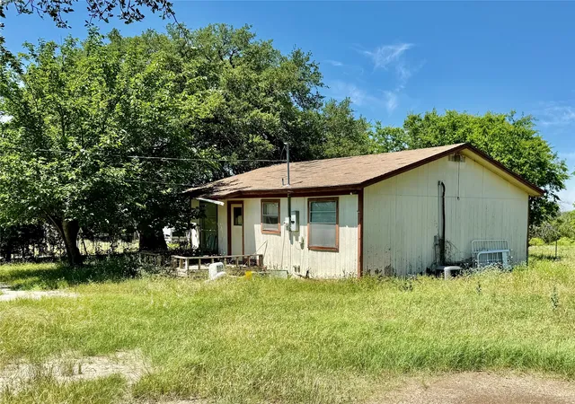 Homes for sale in Hico, TX | 508 7th St, Hico, TX 76457 | MLS# 21273404