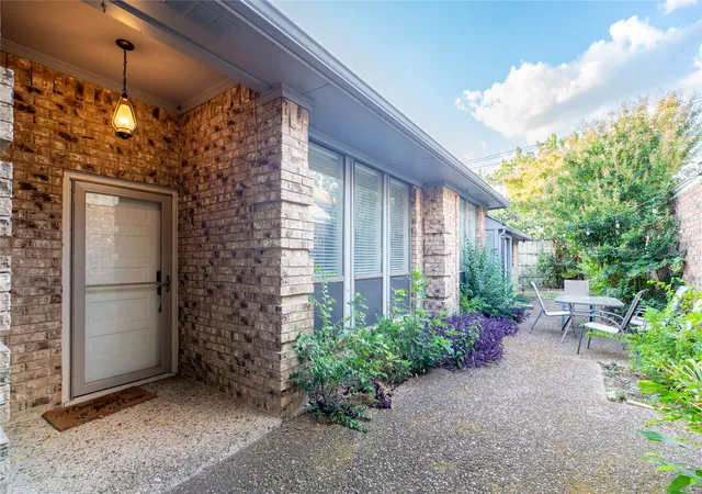 Homes for sale in Richardson, TX | 621 Woodway Ln, Richardson, TX 75081 | MLS# 21273663