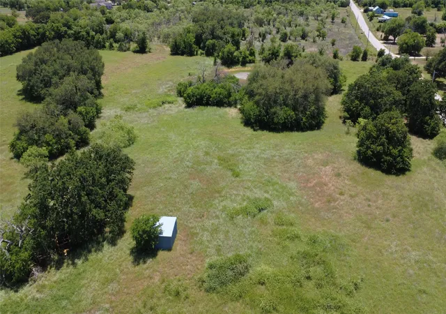 Homes for sale in Hico, TX | 601 Chestnut St, Hico, TX 76457 | MLS# 21273647