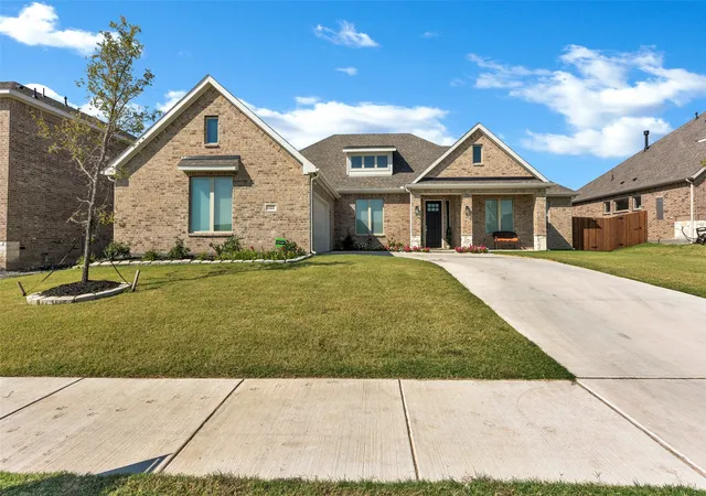 Photo 1 of Single family home for sale at 1420 Kendal Dr, De Soto, TX 75115 | MLS# 21264584 | Listing updated on 2026-07-17