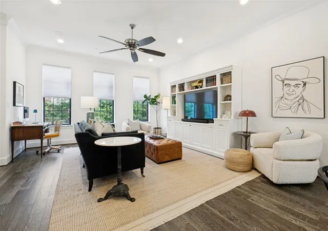 Photo 3 of Townhouse for sale at 7333 Valley View Ln #604, Dallas, TX 75240 | MLS# 21273356 | Listing updated on 2026-09-29