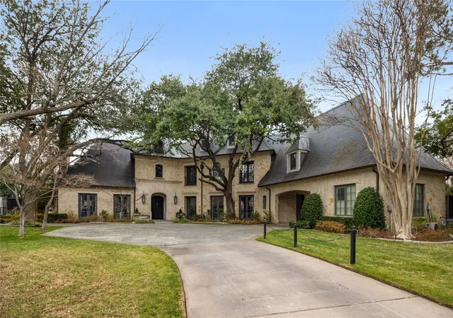 Homes for sale in Dallas, TX | 9525 Alva Ct, Dallas, TX 75220 | MLS# 21267763