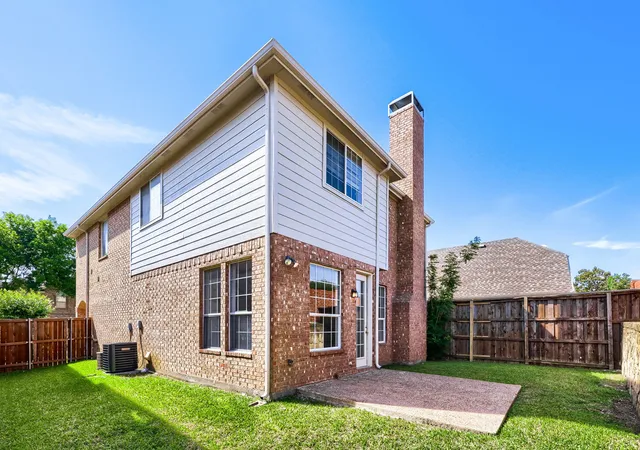 Homes for sale in Irving, TX | 8115 Dogwood Ln, Irving, TX 75063 | MLS# 21177933
