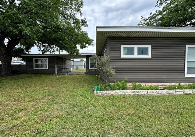 Photo 4 of Single family home for sale at 7350 Hwy 67 #377N, Comanche, TX 76442 | MLS# 21273777 | Listing updated on 2026-10-07
