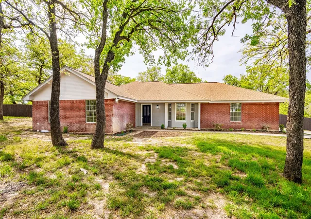 Homes for sale in Paradise, TX | 685 County Road 3673, Paradise, TX 76073 | MLS# 21273831