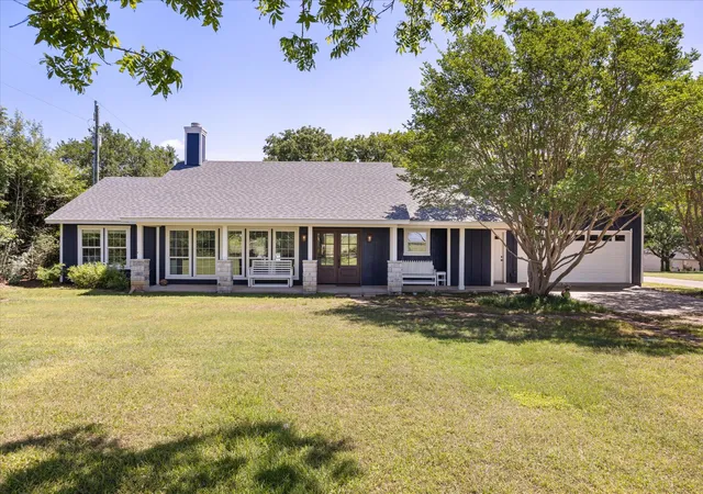Photo 1 of Sale Pending at 3818 Mambrino Hwy, Granbury, TX 76048 | MLS# 21266056 | Listing updated on 2026-08-18