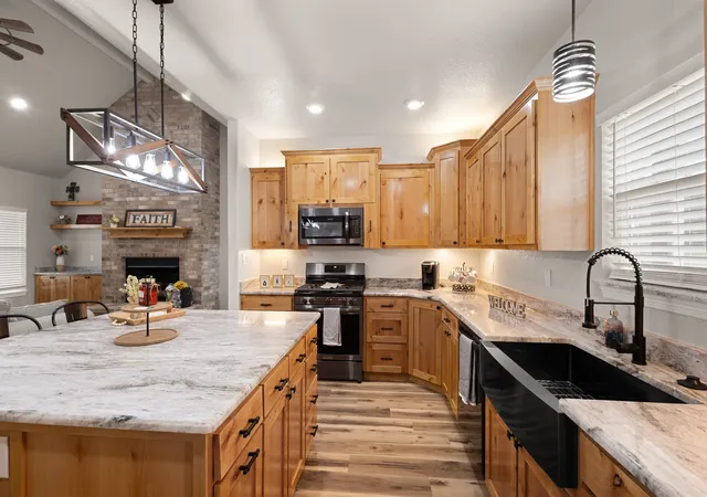 Photo 4 of Single family home for sale at 1446 Faulkner Rd, Sunset, TX 76270 | MLS# 21273965 | Listing updated on 2026-09-21