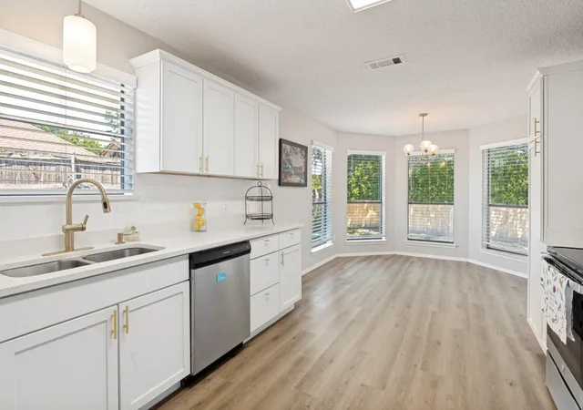 Photo 3 of Single family home for sale at 7100 Windhaven Rd, North Richland Hills, TX 76182 | MLS# 21271958 | Listing updated on 2026-09-02