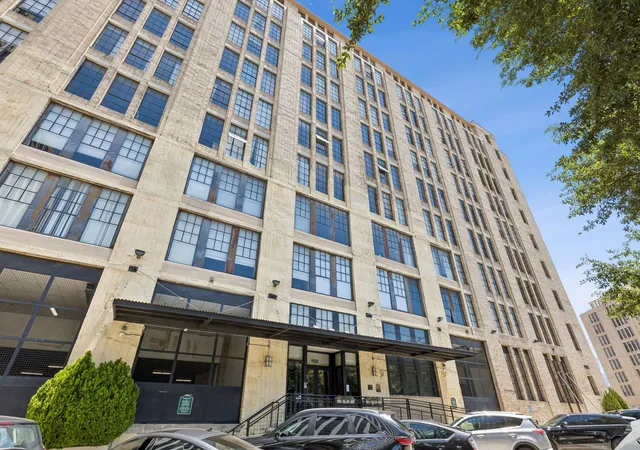 Homes for sale in Dallas, TX | 1122 Jackson St #820, Dallas, TX 75202 | MLS# 21271634
