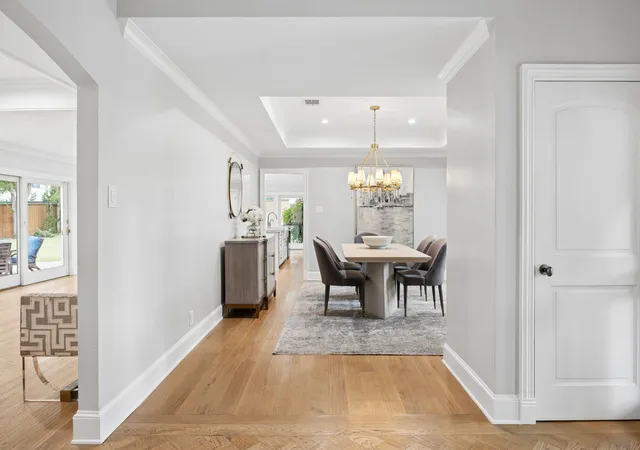 Photo 4 of Single family home for sale at 4630 S Lindhurst Ave, Dallas, TX 75229 | MLS# 21272062 | Listing updated on 2026-07-15