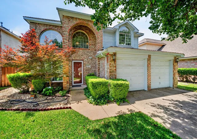 Homes for sale in Grapevine, TX | 2105 Pritchard Dr, Grapevine, TX 76051 | MLS# 21259890