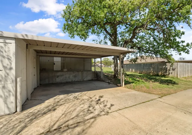 Photo 3 of House for sale at 7316 Davis Blvd, North Richland Hills, TX 76182 | MLS# 21274095 | Listing updated on 2026-09-29