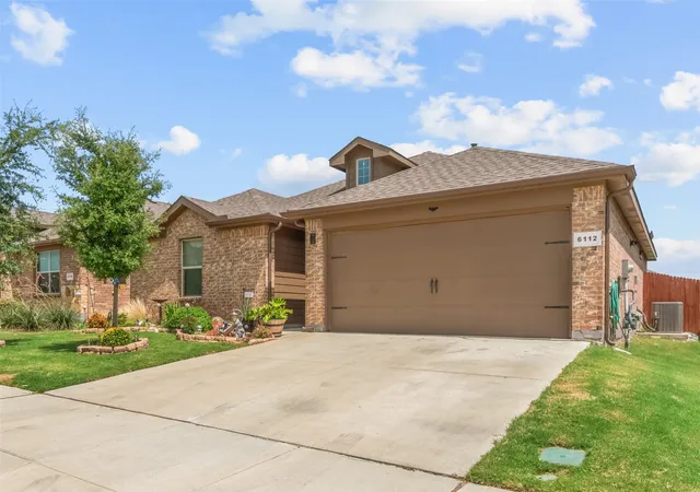 Photo 2 of Single family home for sale at 6112 Flour Mill Run, Fort Worth, TX 76179 | MLS# 21274114 | Listing updated on 2026-07-13
