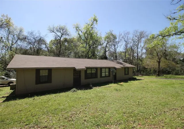 Homes for sale in Jacksonville, TX | 417 Myrtle Dr #A/B, Jacksonville, TX 75766 | MLS# 21270725