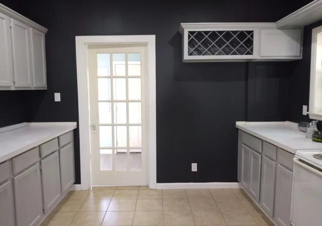 Photo 4 of Single family home for sale at 1726 Bagby Ave, Waco, TX 76706 | MLS# 21273080 | Listing updated on 2026-08-24