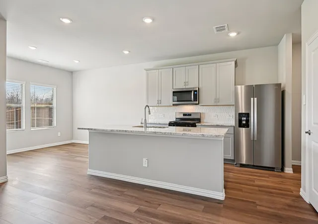 Photo 1 of Sale Pending at 4036 Palestine Dr, Farmersville, TX 75442 | MLS# 21273604 | Listing updated on 2026-08-18