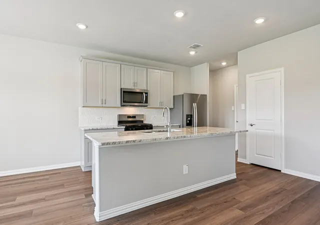 Photo 3 of Sale Pending at 4036 Palestine Dr, Farmersville, TX 75442 | MLS# 21273604 | Listing updated on 2026-08-18