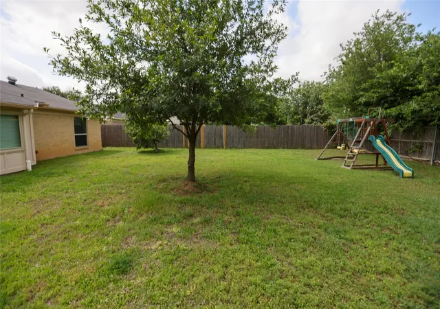 36th image of 5404 Windy Meadow Dr, Arlington, TX 76017 | MLS# 21274191