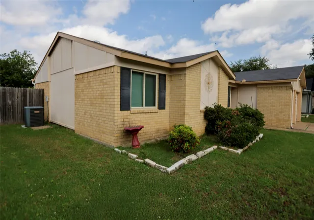 4th image of 5404 Windy Meadow Dr, Arlington, TX 76017 | MLS# 21274191