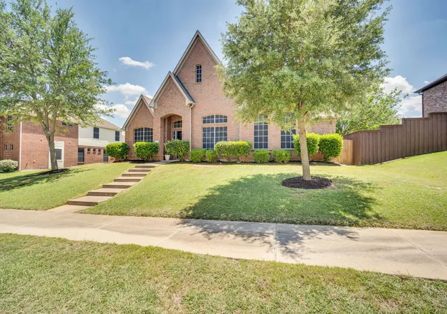 Photo 2 of Single family home for sale at 900 Ginger Trl, De Soto, TX 75115 | MLS# 21274199 | Listing updated on 2026-08-22