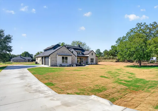 Photo 3 of Single family home for sale at 1000 Vh Ranch Rd, Poolville, TX 76487 | MLS# 21274268 | Listing updated on 2026-09-30
