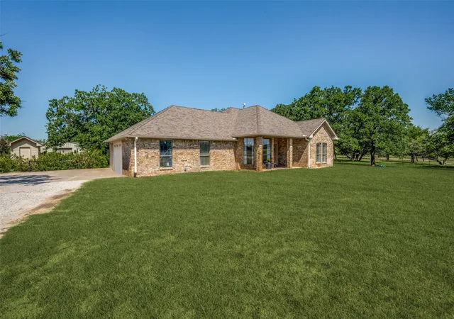 Photo 3 of Single family home for sale at 778 County Road 3141, Decatur, TX 76234 | MLS# 21273560 | Listing updated on 2026-07-13