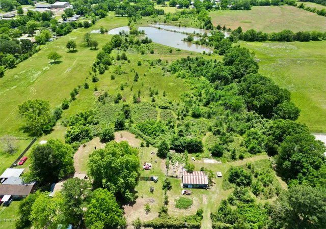 Photo 1 of Single family home for sale at 615 W North St, Blossom, TX 75416 | MLS# 21274154 | Listing updated on 2026-07-20
