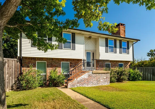 Homes for sale in Richardson, TX | 1901 Forestwood Dr, Richardson, TX 75081 | MLS# 21274280
