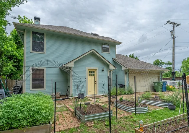 Homes for sale in Lake Dallas, TX | 306 Wilson St, Lake Dallas, TX 75065 | MLS# 21273981