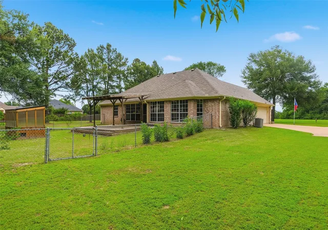 Photo 3 of Single family home for sale at 2917 Harlow Rd, Commerce, TX 75428 | MLS# 21273792 | Listing updated on 2026-07-27