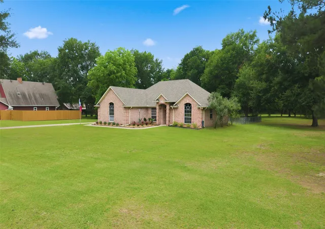 Homes for sale in Commerce, TX | 2917 Harlow Rd, Commerce, TX 75428 | MLS# 21273792