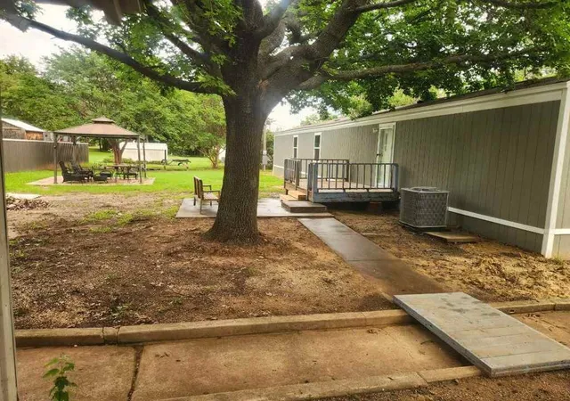 Photo 2 of Manufactured home for sale at 77 Rayburn Dr, Gordonville, TX 76245 | MLS# 21255875 | Listing updated on 2026-08-28