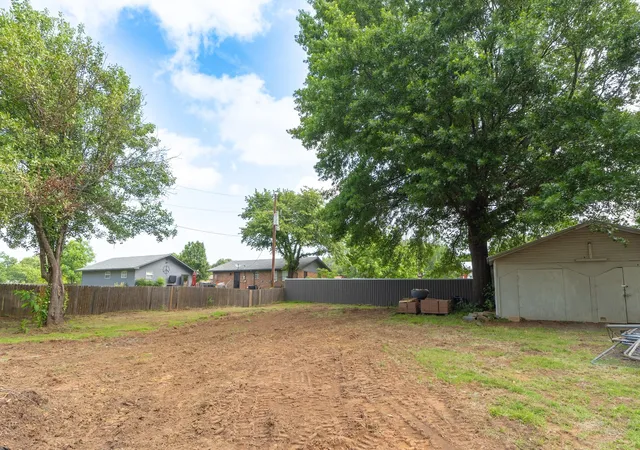 Photo 3 of Manufactured home for sale at 77 Rayburn Dr, Gordonville, TX 76245 | MLS# 21255875 | Listing updated on 2026-08-28