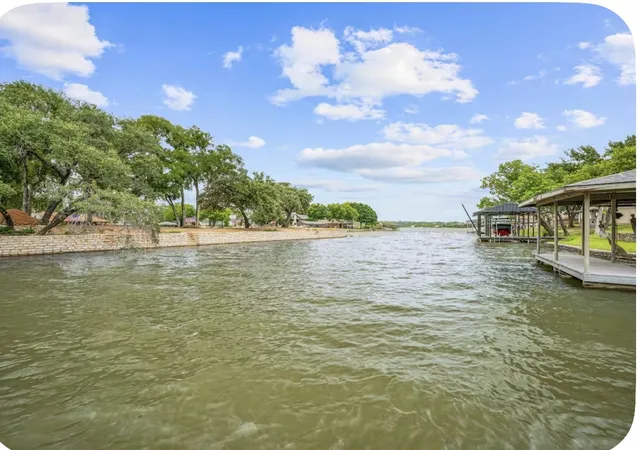 Photo 3 of Single family home for sale at 422 Granada Calle Ct, Granbury, TX 76049 | MLS# 21274264 | Listing updated on 2026-08-17