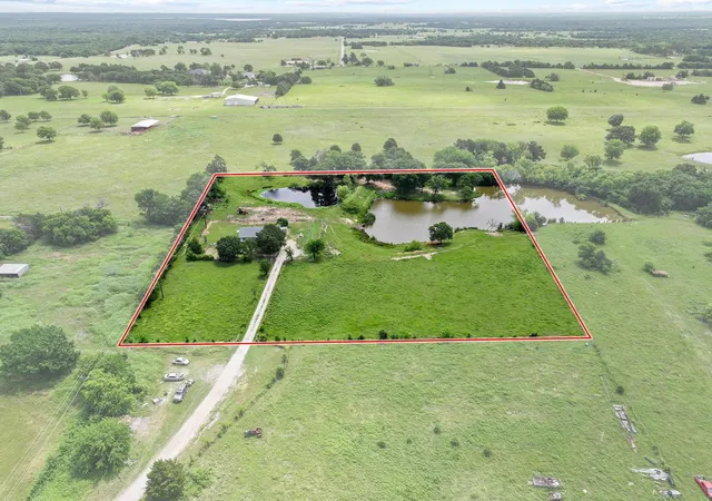 Photo 4 of Single family home for sale at 25172 Us Hwy 377, Whitesboro, TX 76273 | MLS# 21274192 | Listing updated on 2026-08-24
