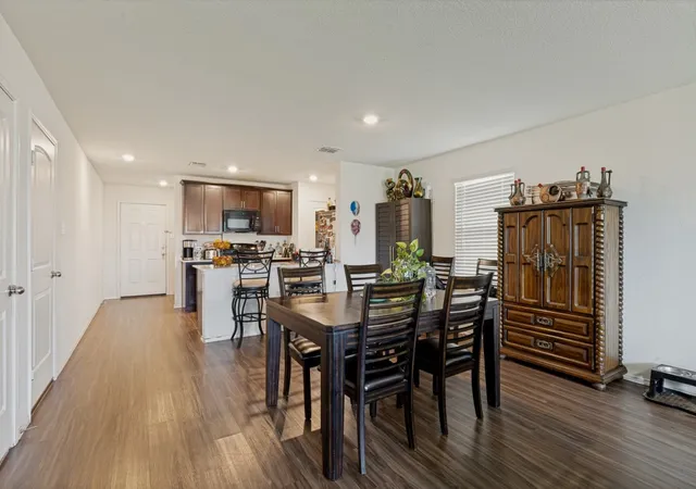 4th image of 409 Falling Star Dr, Haslet, TX 76052 | MLS# 21274092