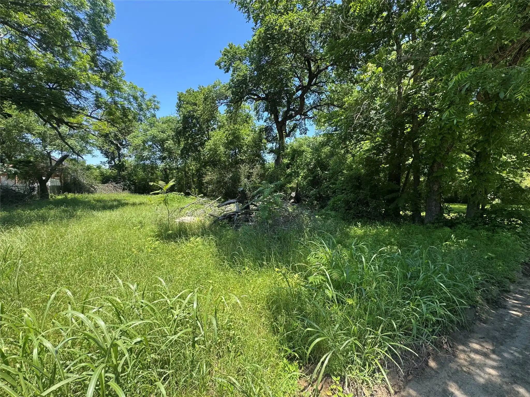 Land for sale at 703 Olive St, Cleburne, TX 76031 | MLS# 21274457