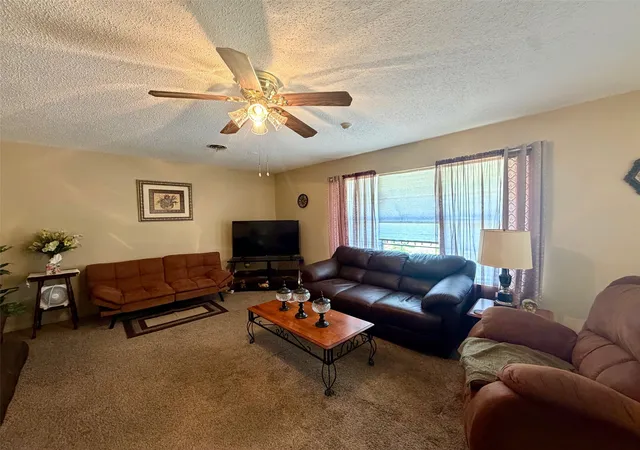 Photo 2 of Single family home for sale at 802 W 4th St, Clarksville, TX 75426 | MLS# 21274531 | Listing updated on 2026-08-26
