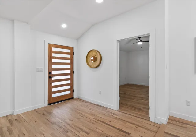 Photo 4 of Single family home for sale at 3503 Fontana Dr, Dallas, TX 75220 | MLS# 21274505 | Listing updated on 2026-08-22