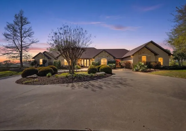 Homes for sale in Whitehouse, TX | 17636 County Road 2195, Whitehouse, TX 75791 | MLS# 21274050